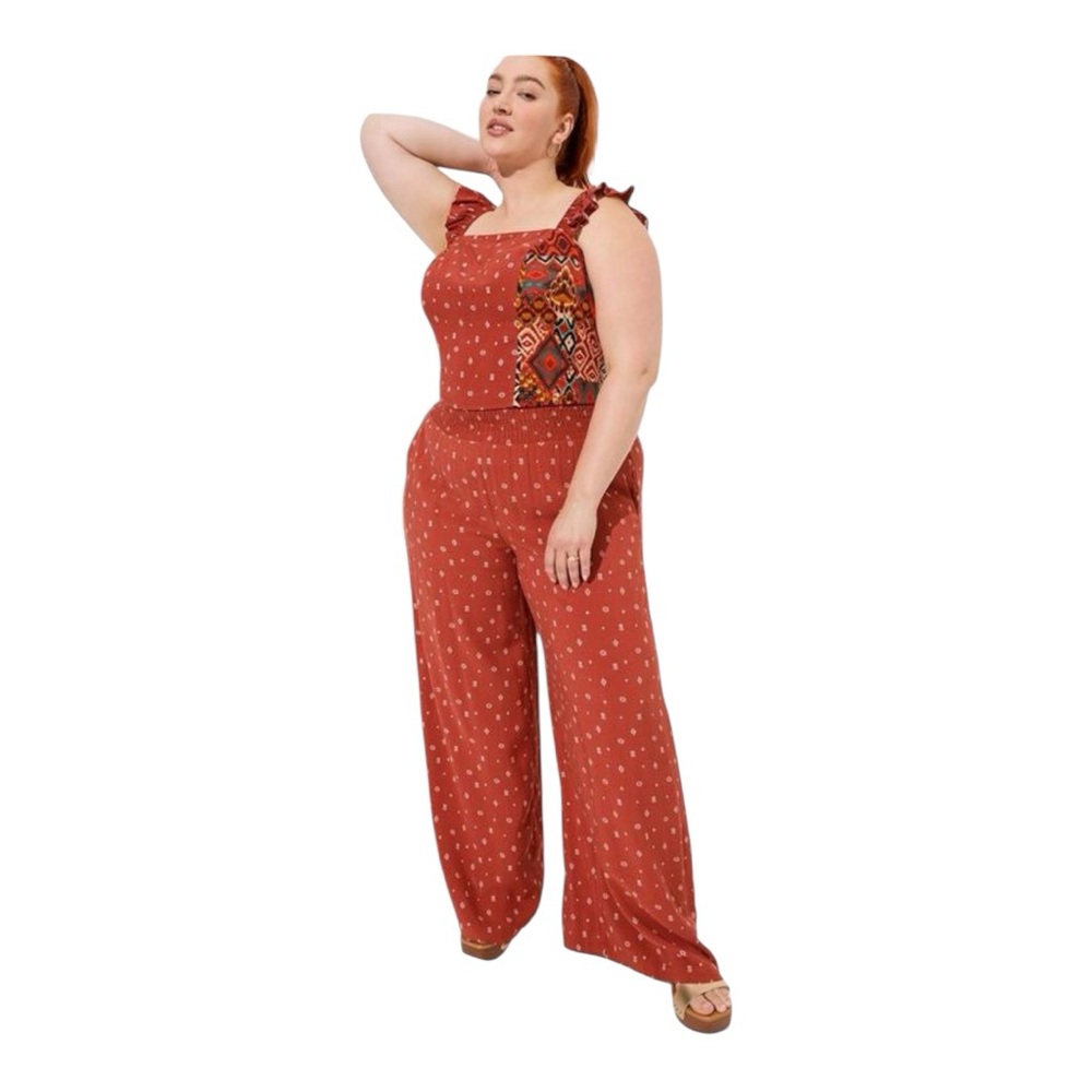 Torrid Challis Smocked Ruffle Trim Crop with Pull On Wide Leg Smocked Waist pant - Picture 6 of 6